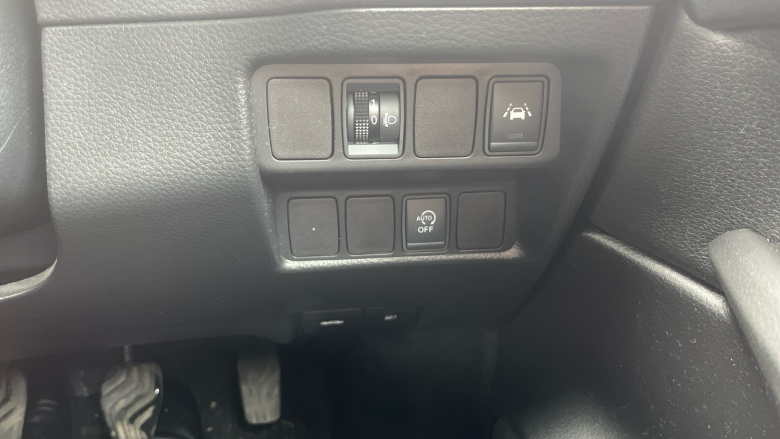 Nissan Qashqai 1.5 dCi Acenta 5dr Diesel Hatchback